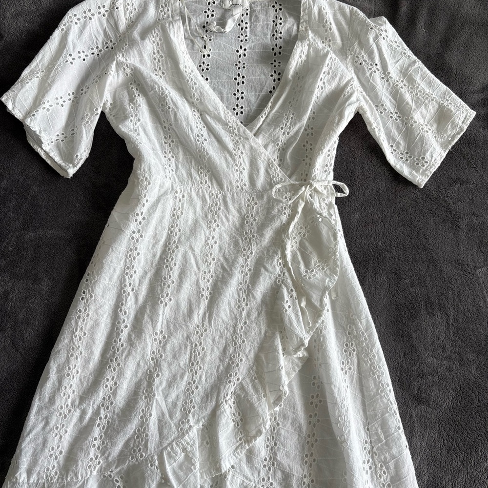 White Wrap Dress | Size XS